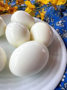 smooth peeled eggs