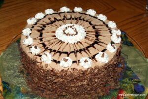 7 Ways to Make Flavored Whipped Cream
