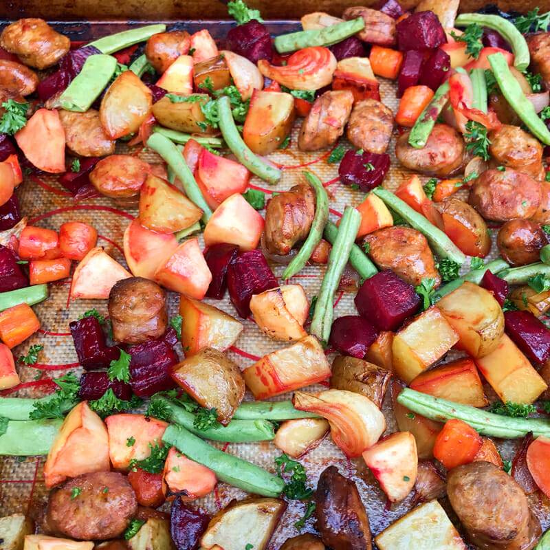 apple sausage sheet pan dinner green beans