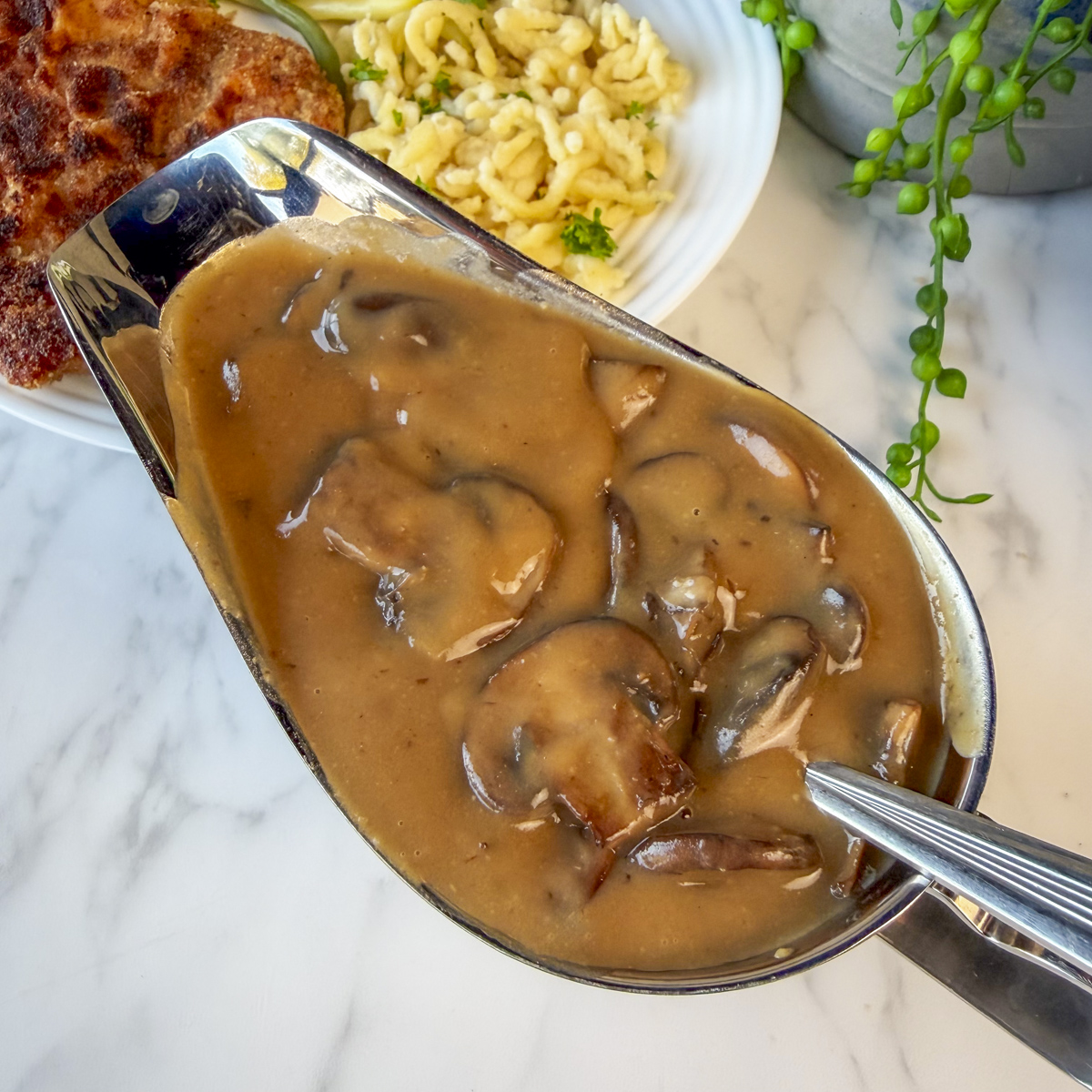 Easy German Mushroom Sauce Quick J gersauce Recipe easy-german-mushroom-sauce-quick-j-gersauce-recipe
